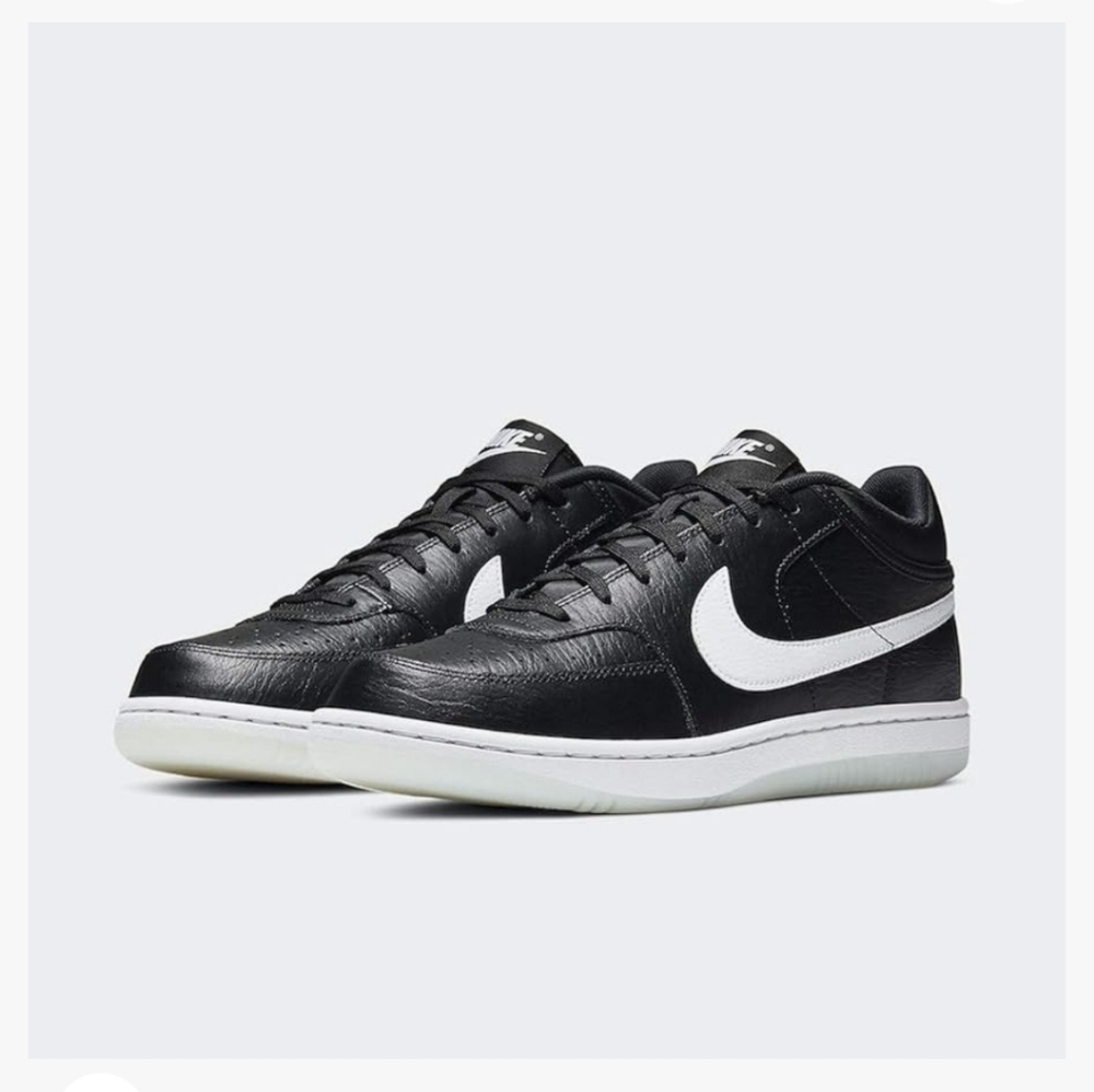 NEW IN BOX! Never Worn! Nike Sky Forces 3/4 | Clear outer sole!
